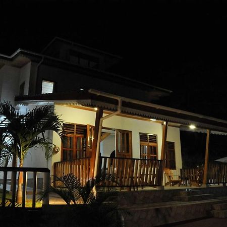 La Fontaine Holiday Apartment Бел Омбре Номер фото
